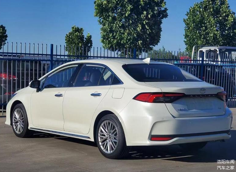 优惠力度高达120万2021款丰田亚洲狮跌至1308万起