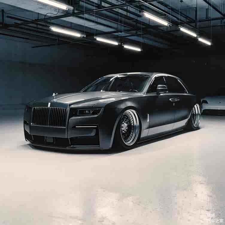 低趴的设计 运动感较强 劳斯莱斯古思特实车