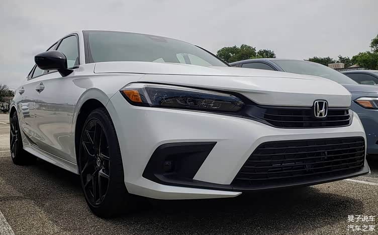 颜值很有竞争力 全新本田思域sport版海外实车 更加运动范
