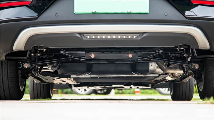 比亚迪唐dm-i后悬挂结构