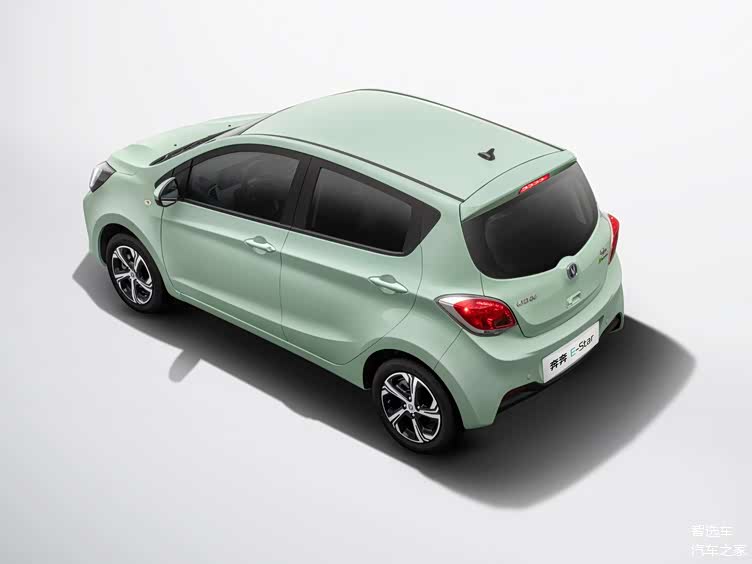 再次接受订单,长安奔奔e-star多彩款回归,7.