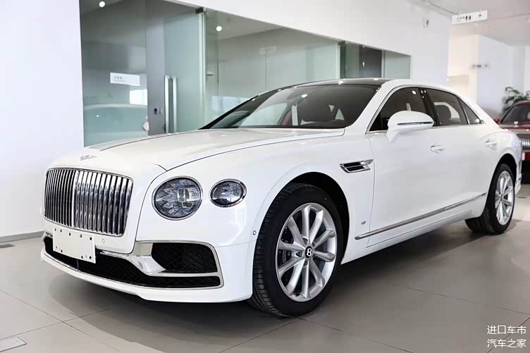 全新宾利飞驰v840t冰川白外观图集赏析