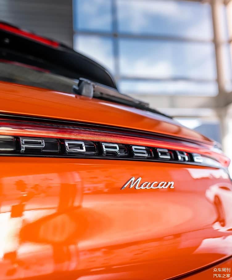造型简洁运动橙色涂装气场很足保时捷macan实车
