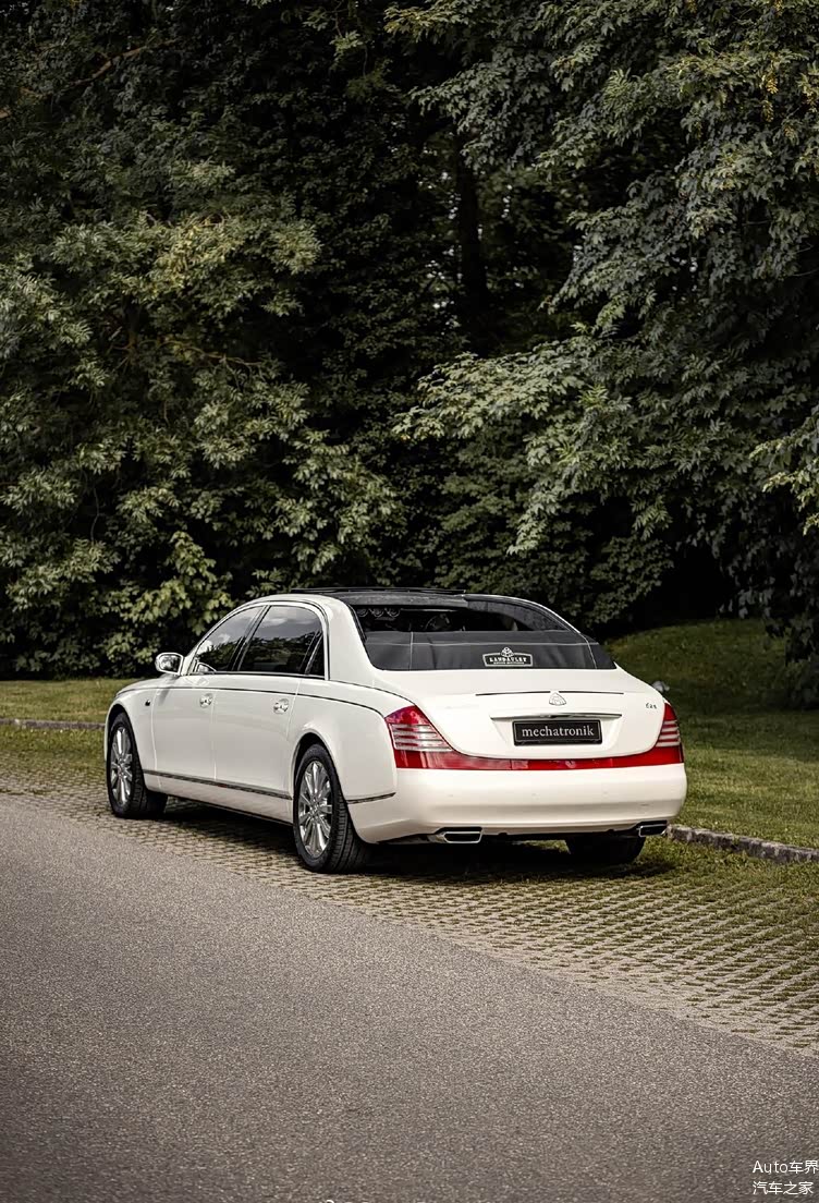 外观稳重大气内饰高端又奢华迈巴赫62slandaulet实车