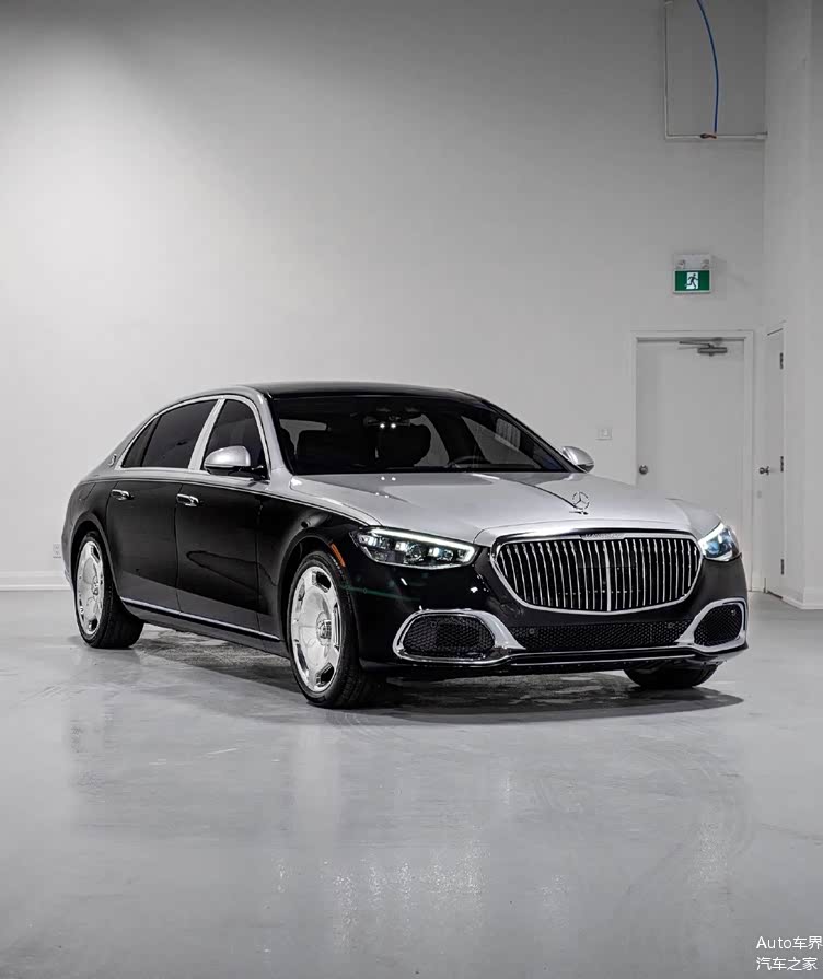 银黑配色沉稳又大气迈巴赫s580实车