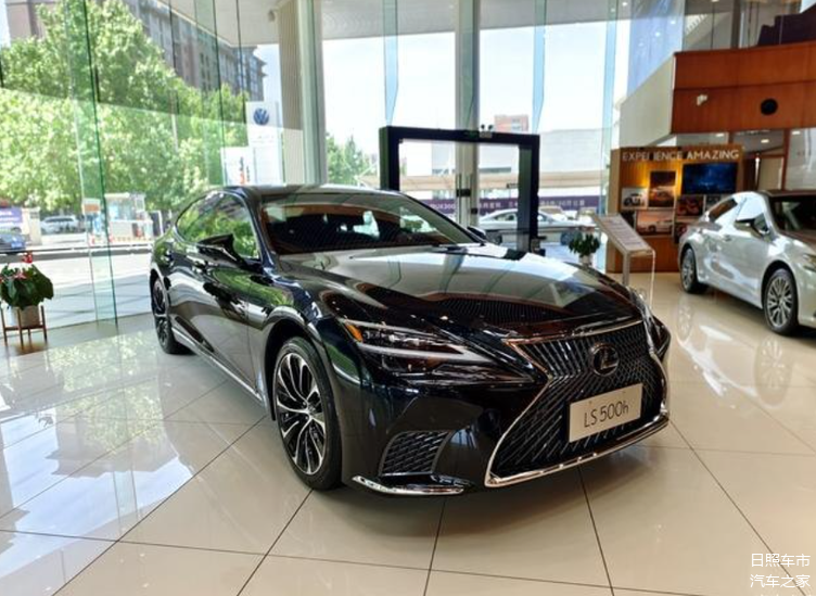实拍2021款雷克雷克萨斯ls,充足的气质体现,剑指宝马7系!