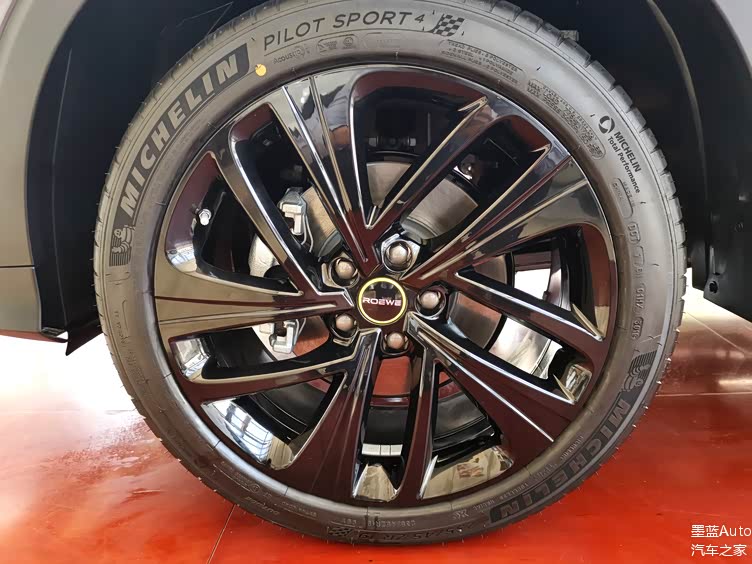 高清大图荣威rx5plus到店实拍