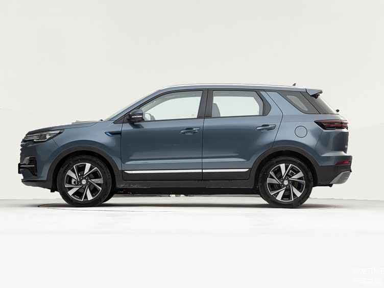 nedc续航605公里 长安cs55 e-rock预售价公布