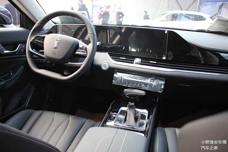 黑色涂装更高级探店2021款奔腾b70内饰上档次15t爆发力足