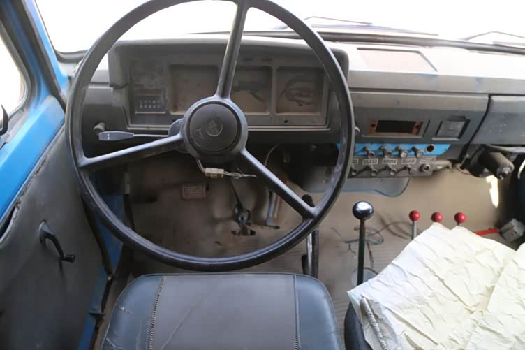 90年代的回忆——解放ca141"双排"消防车_上饶市唯胜汽车销售服务优惠