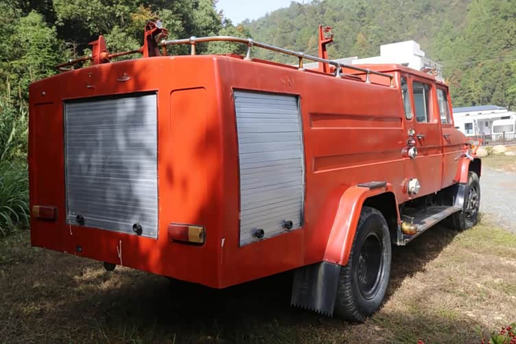 90年代的回忆——解放ca141"双排"消防车