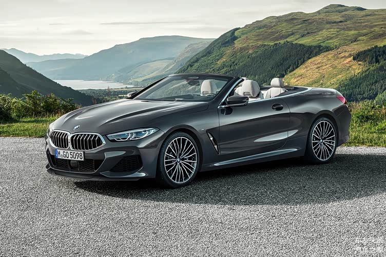 预售120万宝马840i敞篷版车型到店