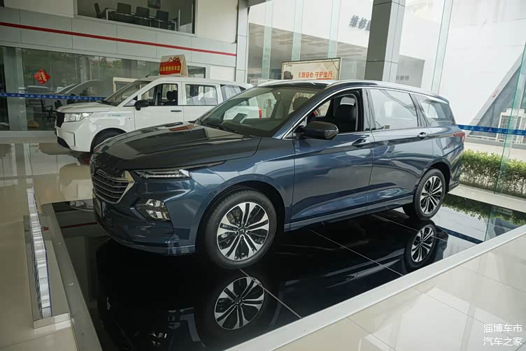 2020款五菱凯捷到店外观高级大方空间表现出色配15t