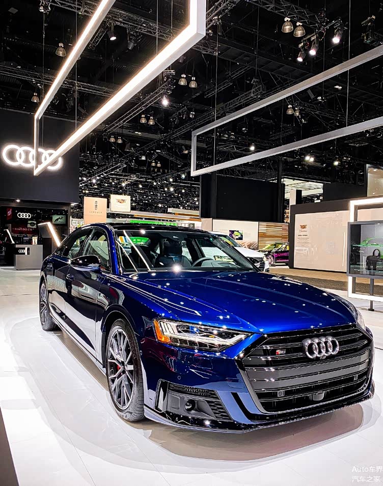 2019洛杉矶国际车展全新奥迪s8高端轿跑车百公里加速仅38秒