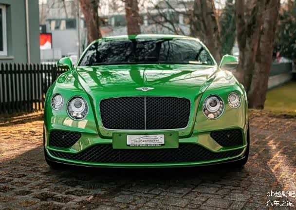 苹果绿宾利欧陆gt运动感强烈造型如同黑武士