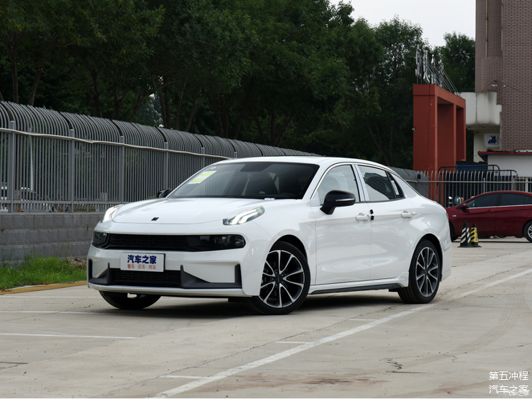 国产轿车的骄傲领克03哪款最值得入手