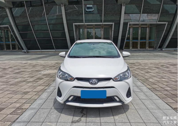 帅气的化身2021款丰田yarisl致享优惠1万裸车价778万起