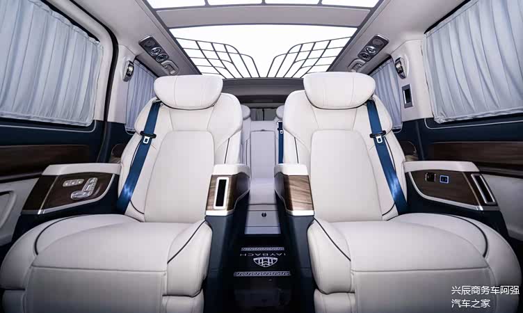 38万奔驰威霆商务车这样改装升级的样子你们爱了吗?