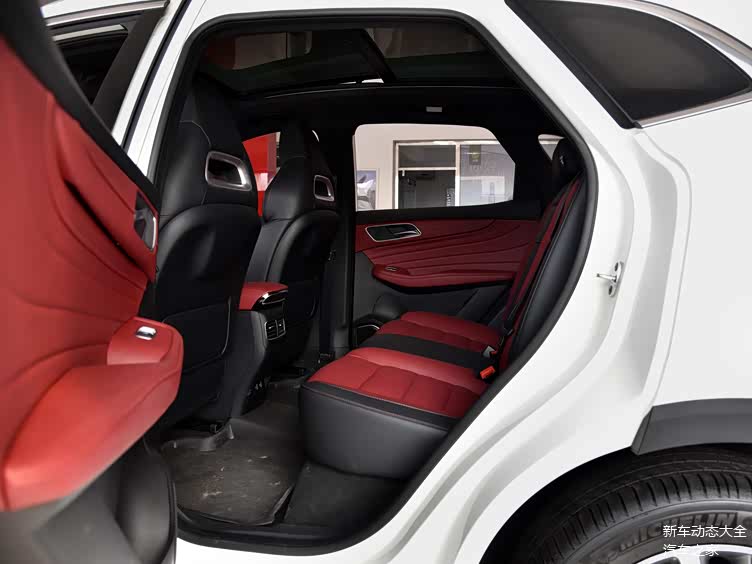 空间大动力好优惠大销量高实拍名爵hs