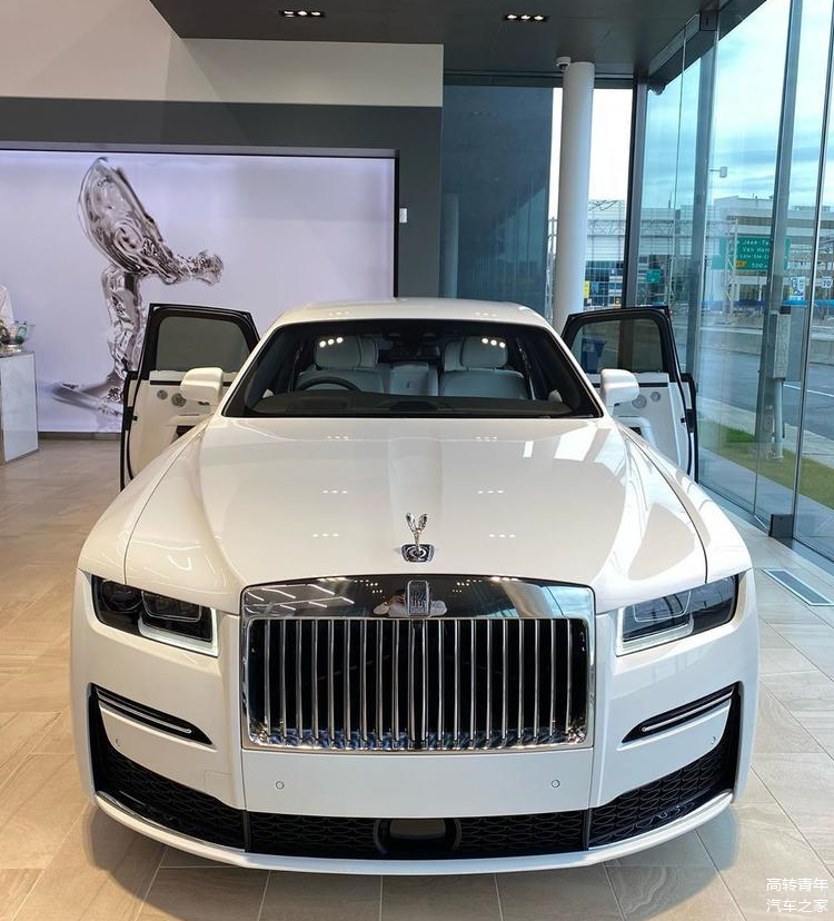 劳斯莱斯古思特海外实车白色涂装太高雅