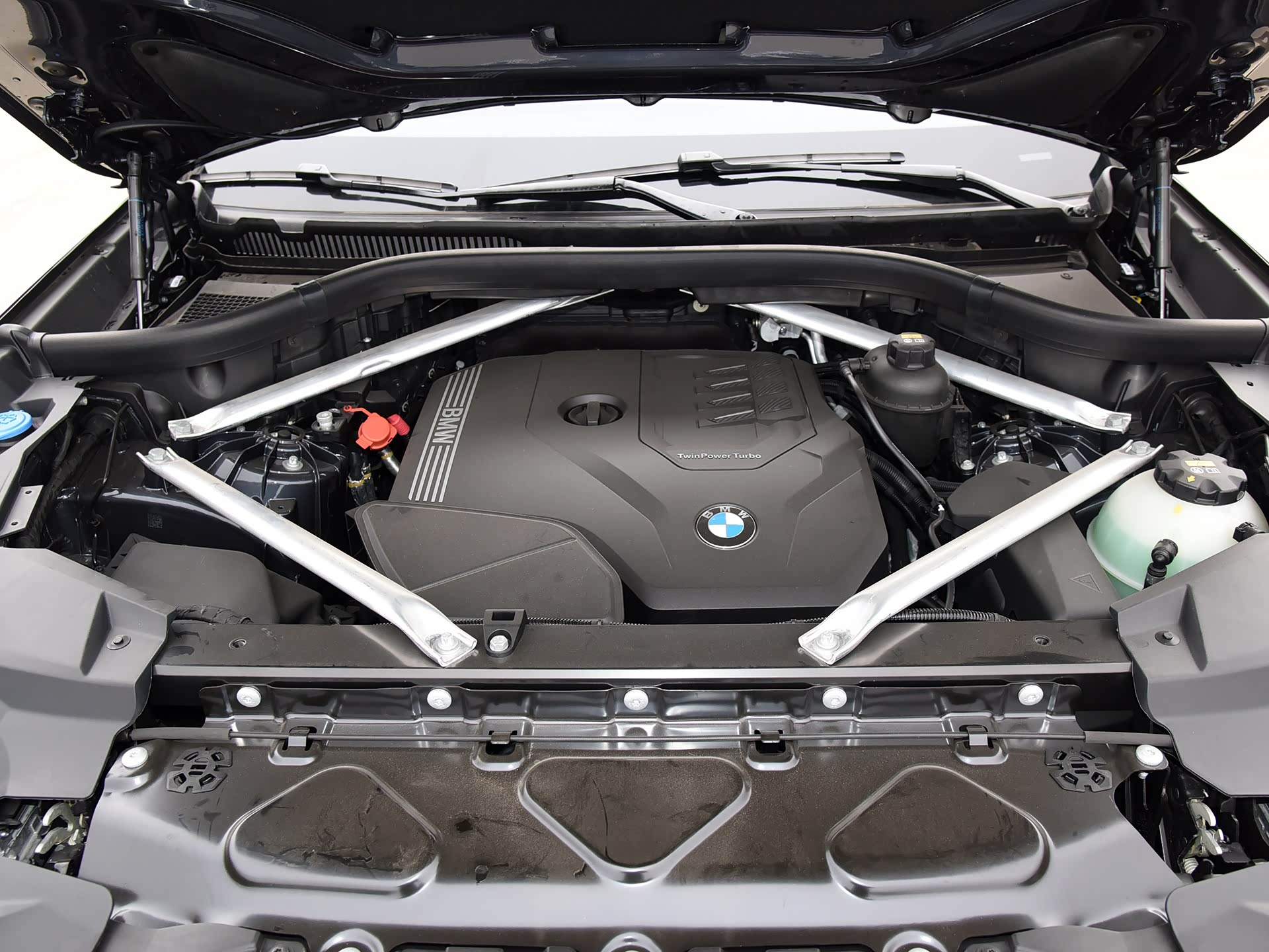 宝马x5广州地区购车赠送20800元礼包