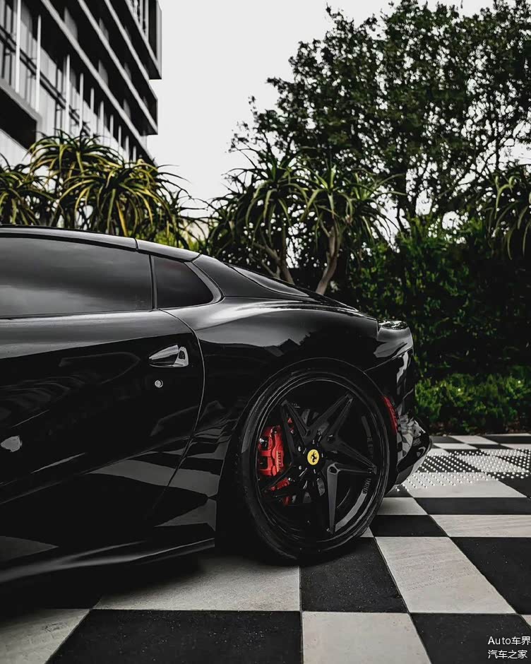 黑色烈马12缸法拉利812gts真香