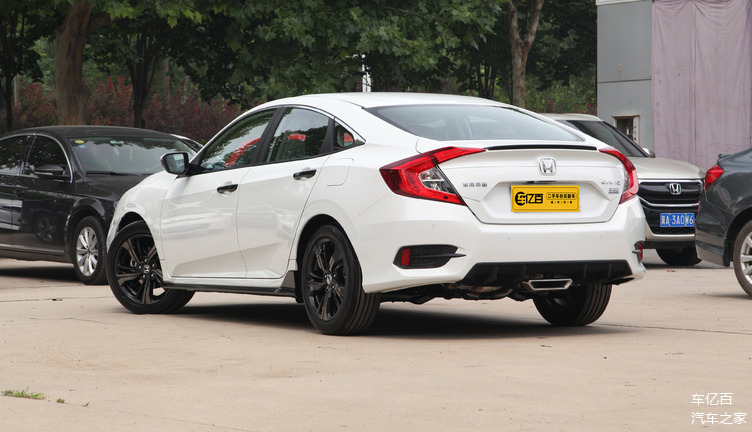 东风本田 思域 2020款 220turbo cvt 燃动版 国vi
