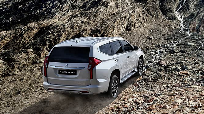 能陪你去野的车要珍惜这款四驱7座suv售价不到30万元