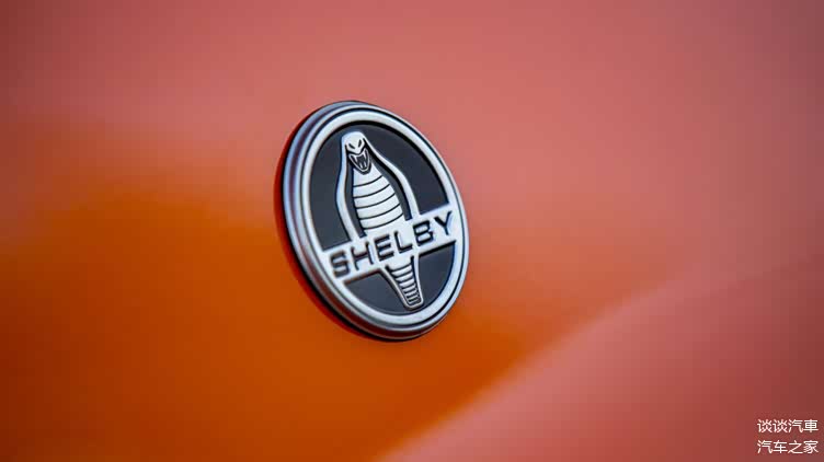 福特野马谢尔比gt500蝰蛇标性能出众