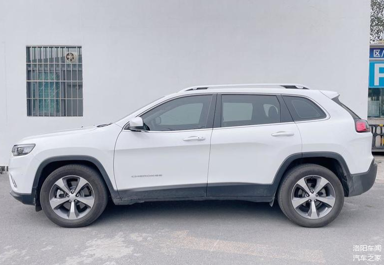 做自己的自由光,2020款jeep自由光让利高达2万,裸车价20.