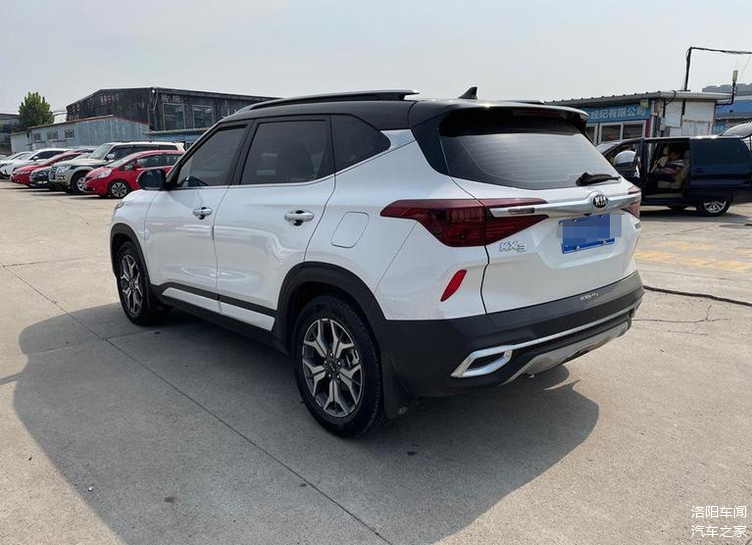夹缝中生存的韩系,2021款起亚kx3傲跑让利1.78万,裸车价9.