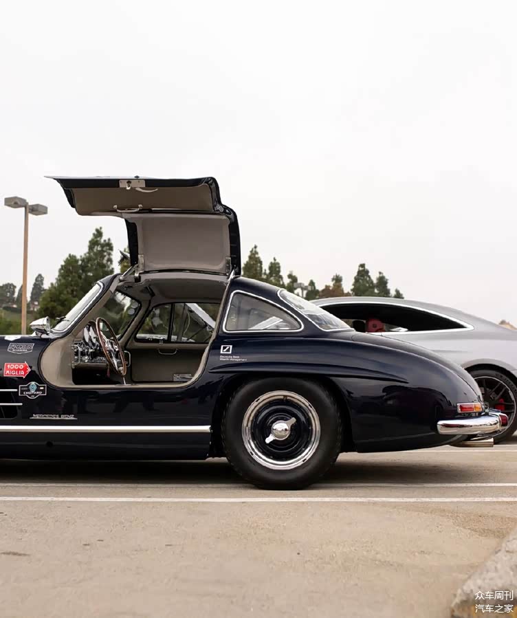 鸥翼女神奔驰300sl复古造型深受喜爱