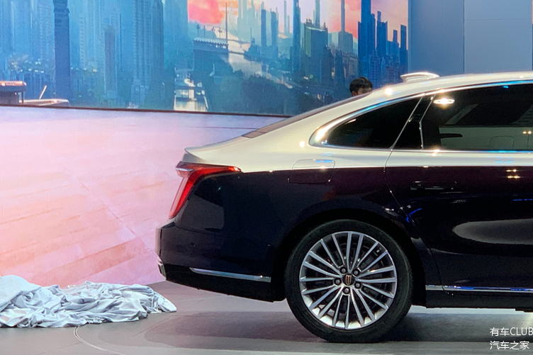 2021广州车展丨豪华配置下放 新款红旗h9上市售30.