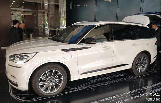 林肯又一中大型suv,氣場不輸寶馬x5和奧迪q7,配3.