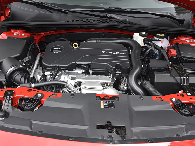 引自汽车之家图库动力方面,新款别克君威依旧提供1.5t和2.