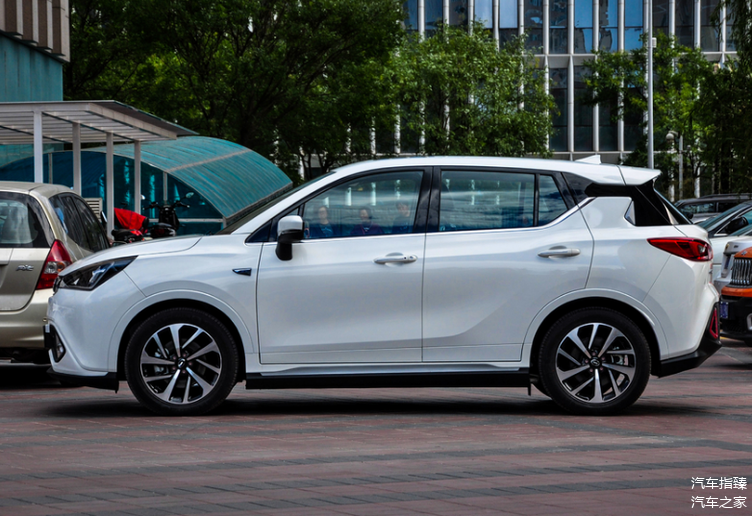 广汽三菱首款电动suv抢先实拍祺智ev
