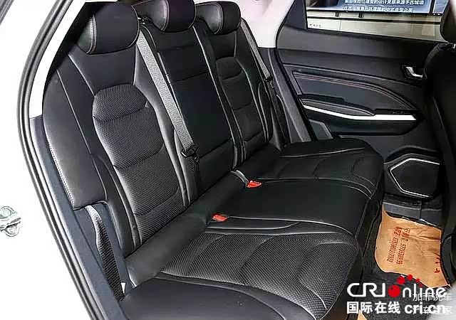 红旗e-hs3后排座椅