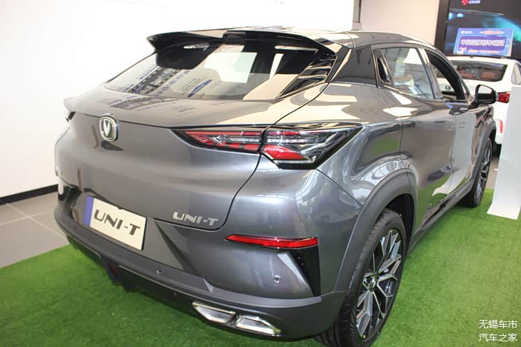2022款长安unit实车到店外观辨识度高内饰年轻配置完善