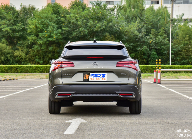 法系元素经典重现,2021款雪铁龙凡尔赛c5 x平价销售14.37万起