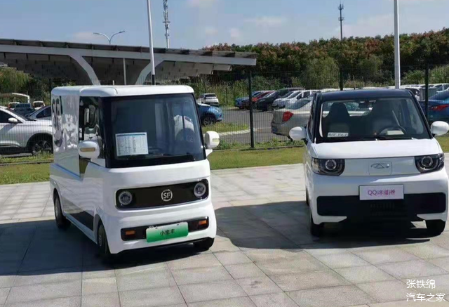 五菱新款四轮小车曝光双门单座灵活好停三蹦子的终结者