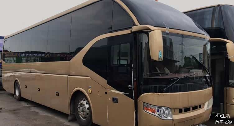 盘活闲置资源 出口老挝的翻新宇通卧铺车