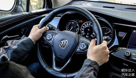 怎样判断一个人的开车技术高低?有这3个习惯的,基本就算高手!