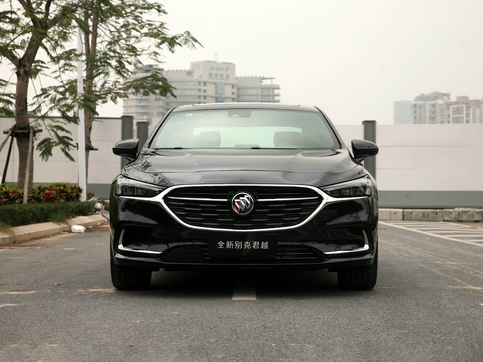 南宁地区2019款别克君越直降4万元现车供应颜色可选