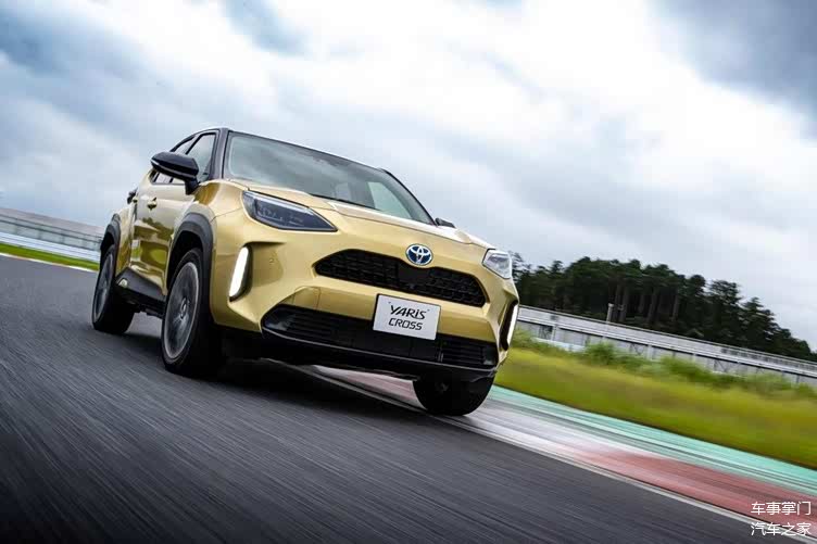 打败飞度要拿真本事丰田新跨界小型suv致炫cross