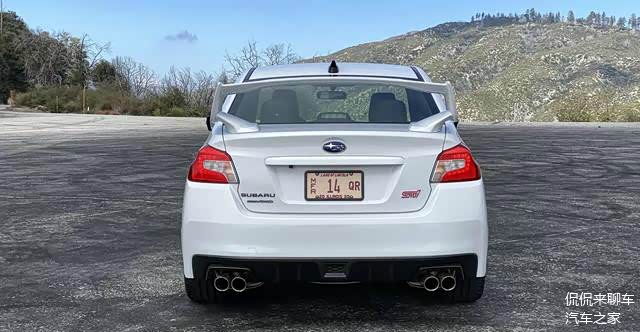 2020款斯巴鲁wrxsti外观造型棱角分明配备大尾翼