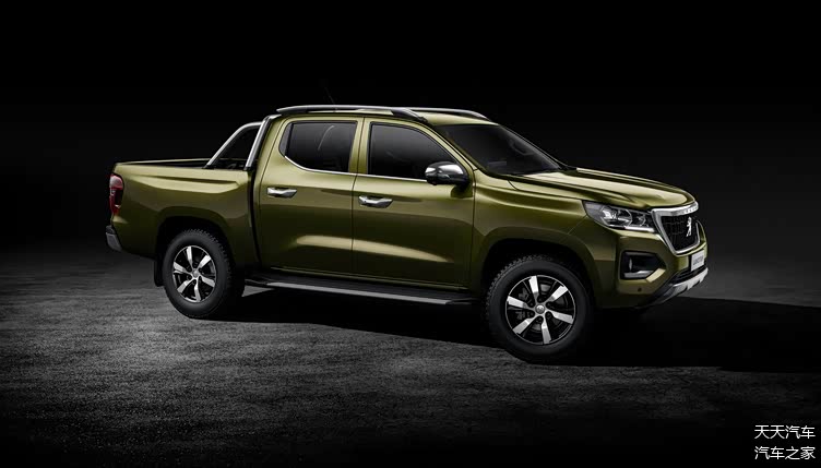 此前贴牌的东风锐骐皮卡其车名为pickup,标准载荷为815kg,而此次推出
