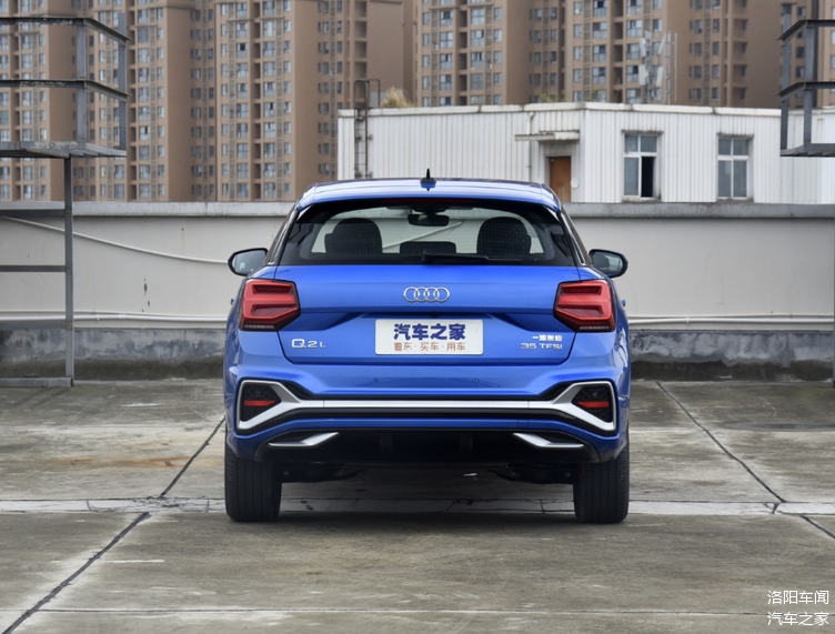 2022款奥迪q2l实拍看看它如何拿下挑剔的年轻人低价不是低能