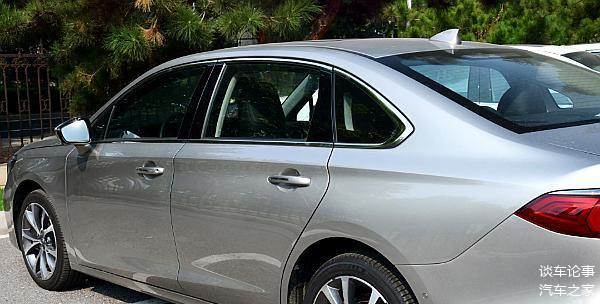 对标本田雅阁10万起配连体屏幕32色氛围灯出厂有运动版