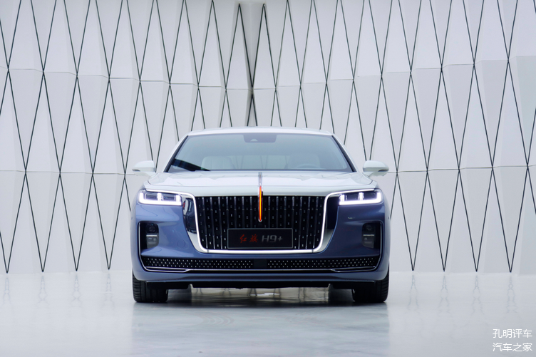 红旗新轿车预售100万整白玉兰绣花星空顶首任车主唐国强