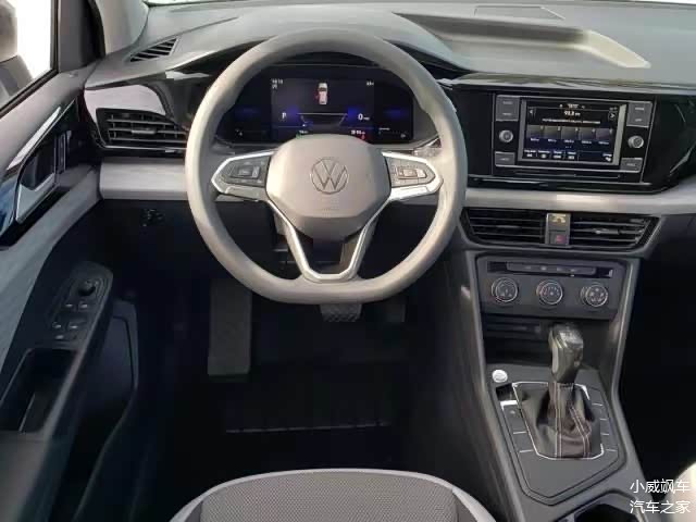 定位亲民新款大众taos海外实车基于大众mbq平台打造